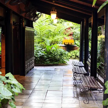 Episode 11 Hostel Sukhumvit-2